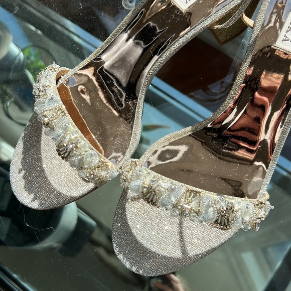 Badgley Mischka Tanessa Ankle Strap Sandal - Picture 3 of 8